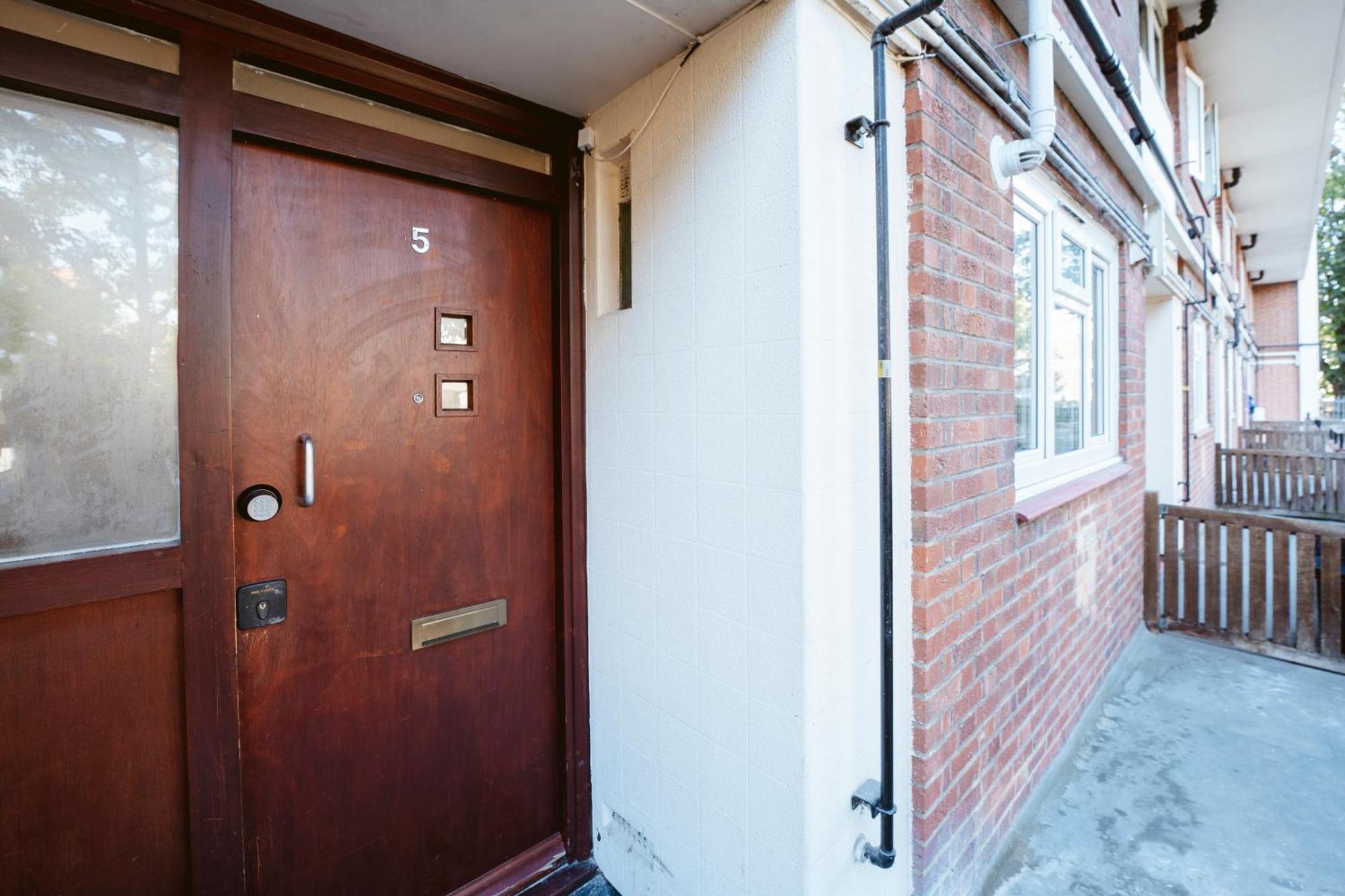 Deptford Bridge Double Rooms Londra Exterior foto
